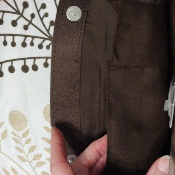 NWT Old Navy Brown Satin Clutch and Goodies - Picture 11 of 15